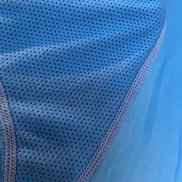 long-sleeve T-shirt used in good condition for women size -M- 8. -10 - Picture 7 of 9